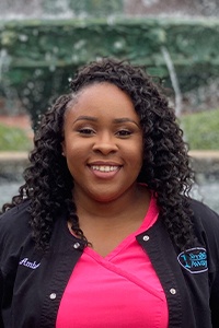Amber, a dental assistant for 1 Smile Away