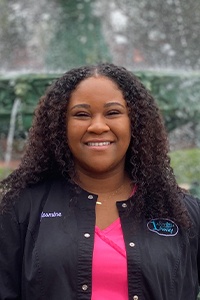 Jamsmine, a registered dental hygienist for 1 Smile Away
