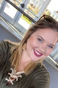 Natalie, an administrative assistant for 1 Smile Away